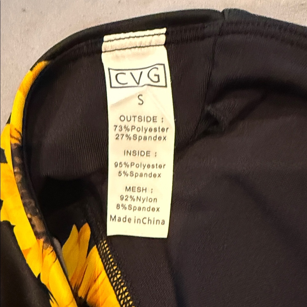 Constantly Varied Gear Sunflower Sports Bra - Black and Yellow - Picture 3 of 3